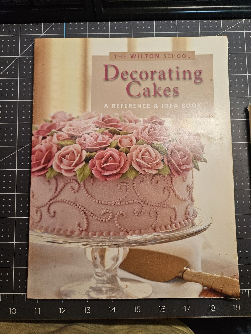 Decorating Cakes